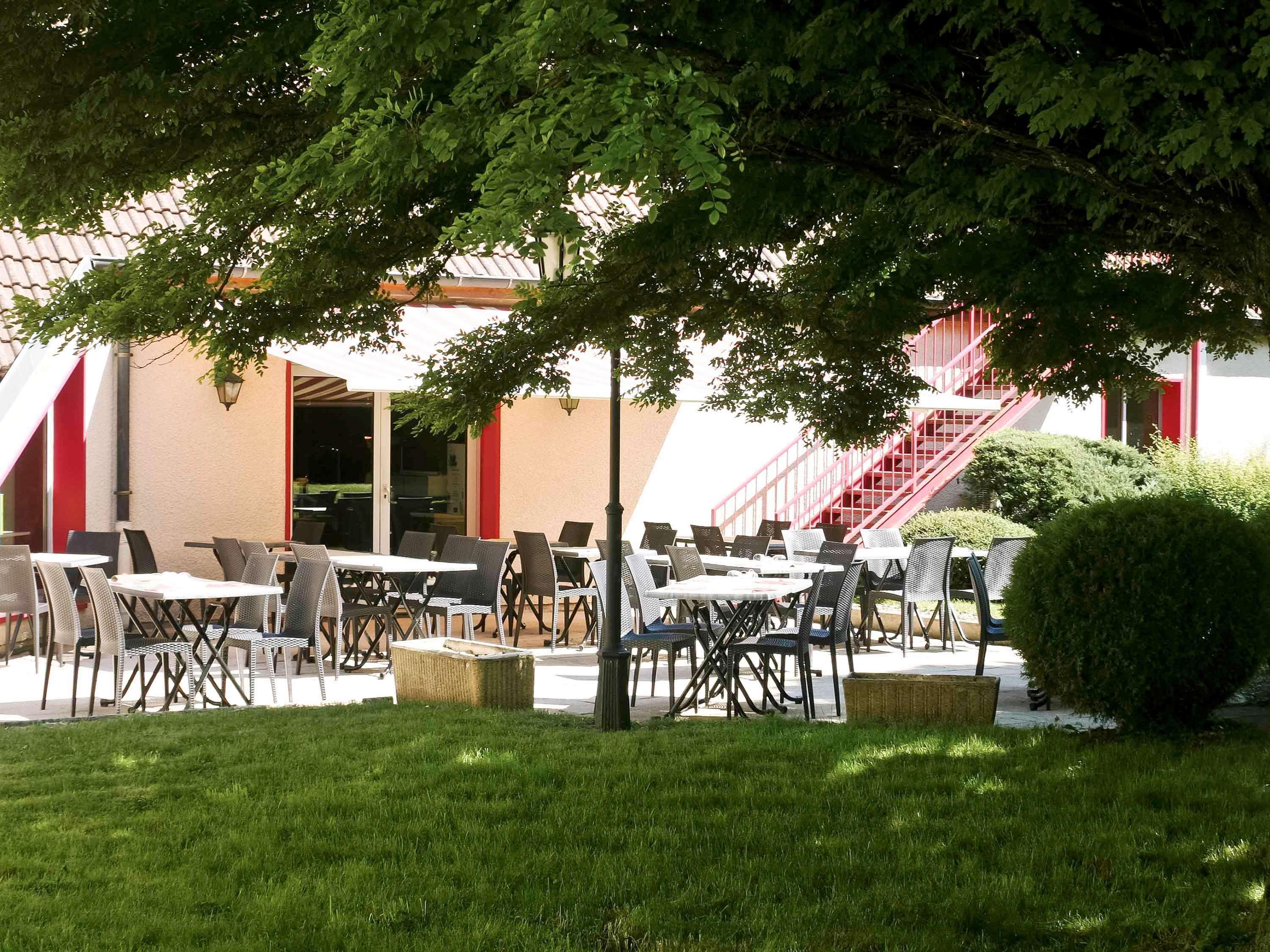 Mercure Hexagone Luxeuil Exterior foto