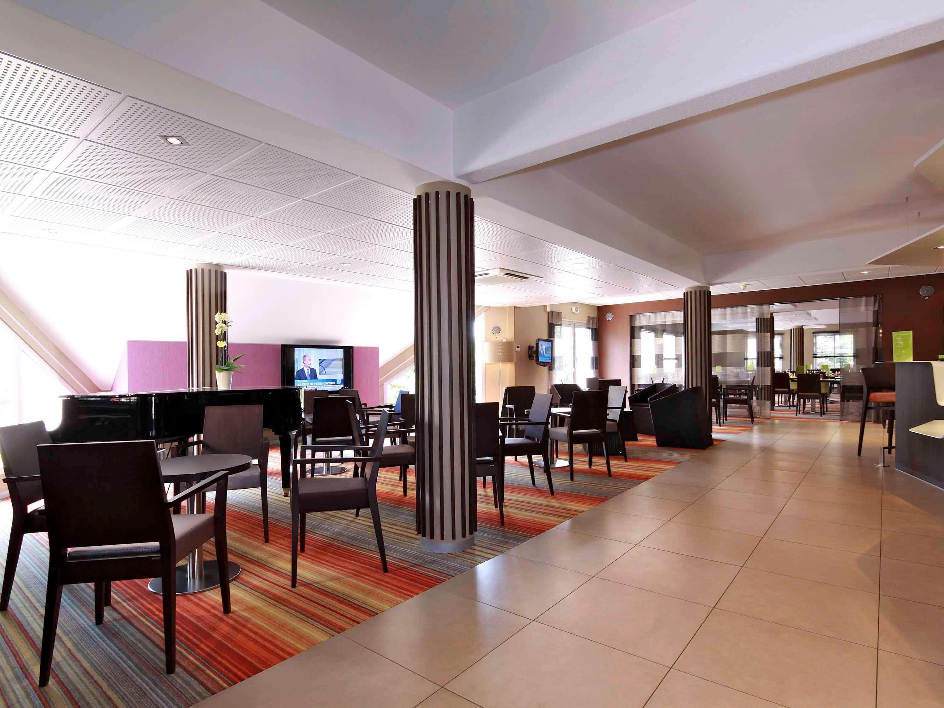 Mercure Hexagone Luxeuil Exterior foto