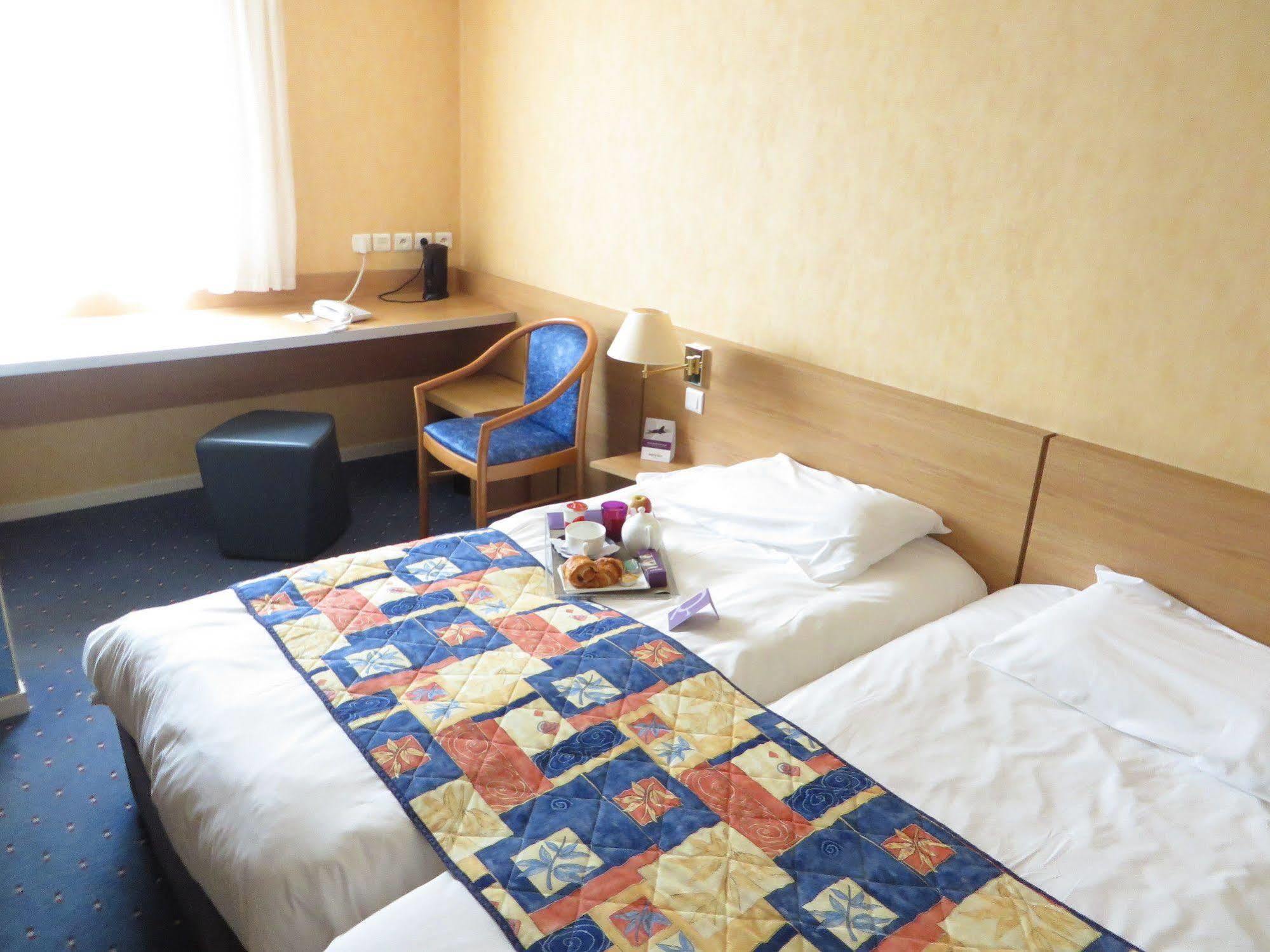 Mercure Hexagone Luxeuil Exterior foto